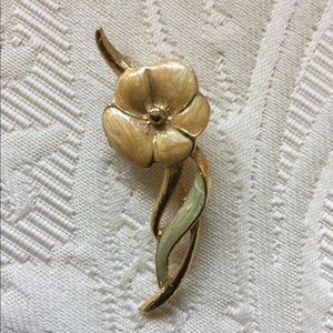 🌼 FLOWER PIN 🌼